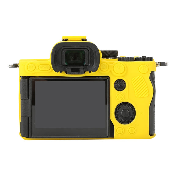 For Sony ILCE-7RM5 / Alpha 7R V Soft Silicone Protective Case (Yellow)