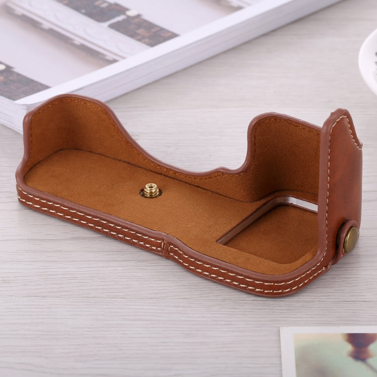 1/4 inch Thread PU Leather Camera Half Case Base for Sony ILCE-A9 / A9 / A7RIII(Brown)