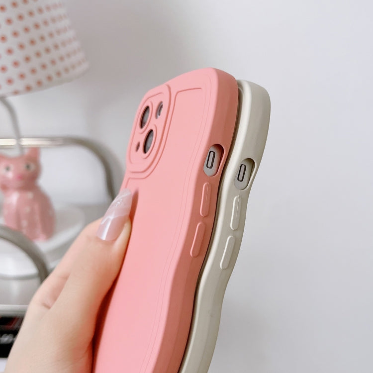 For iPhone 13 Wave Edge Silicone Phone Case(White)