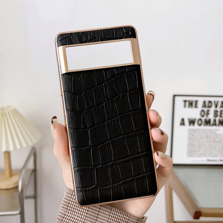 For Google Pixel 7 Crocodile Texture Genuine Leather Electroplating Phone Case(Black)