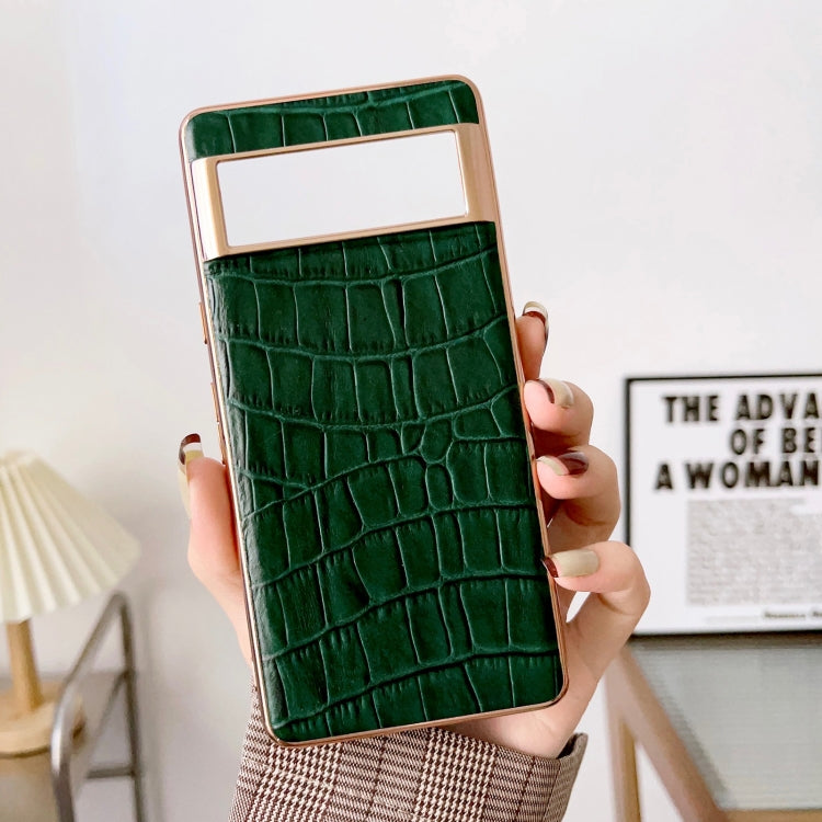 For Google Pixel 7 Crocodile Texture Genuine Leather Electroplating Phone Case(Dark Green)