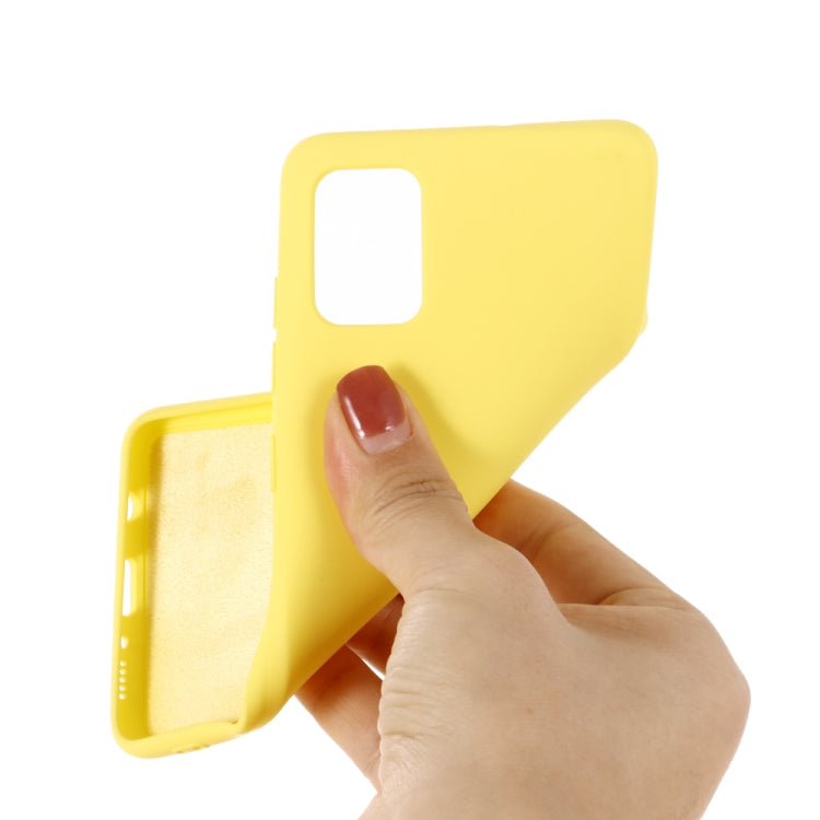 For Galaxy A31 Solid Color Liquid Silicone Dropproof Full Coverage Protective Case(Yellow)