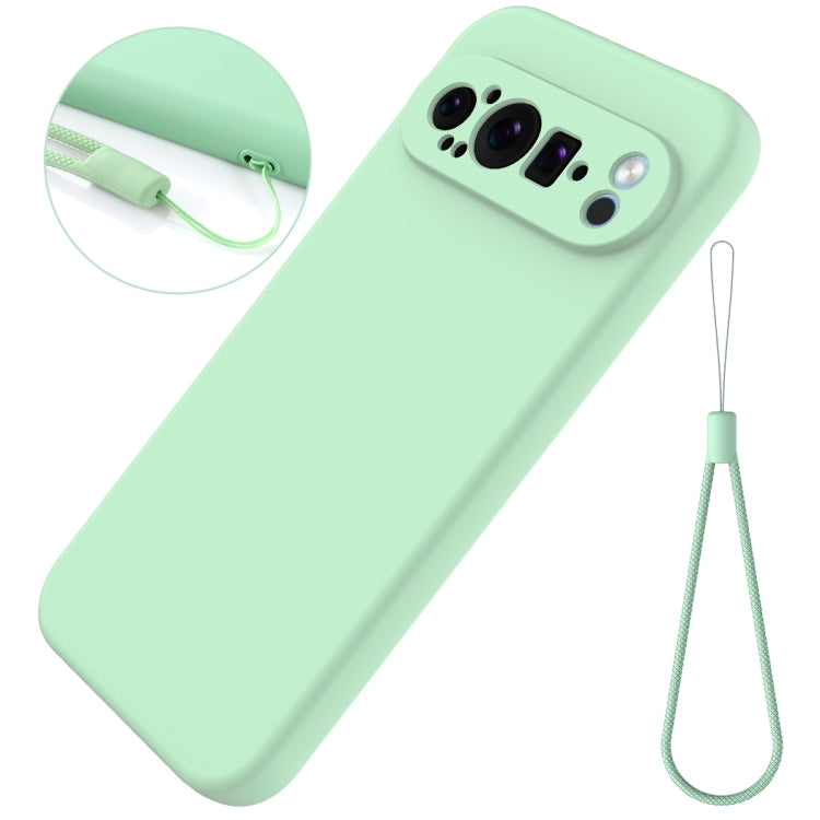 For Google Pixel 9 Pro XL Pure Color Liquid Silicone Shockproof Phone Case(Green)