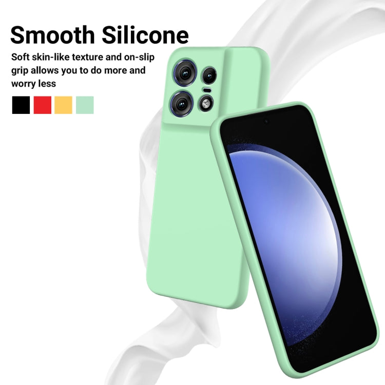 For Motorola Edge 50 Pro Pure Color Liquid Silicone Shockproof Phone Case(Green)