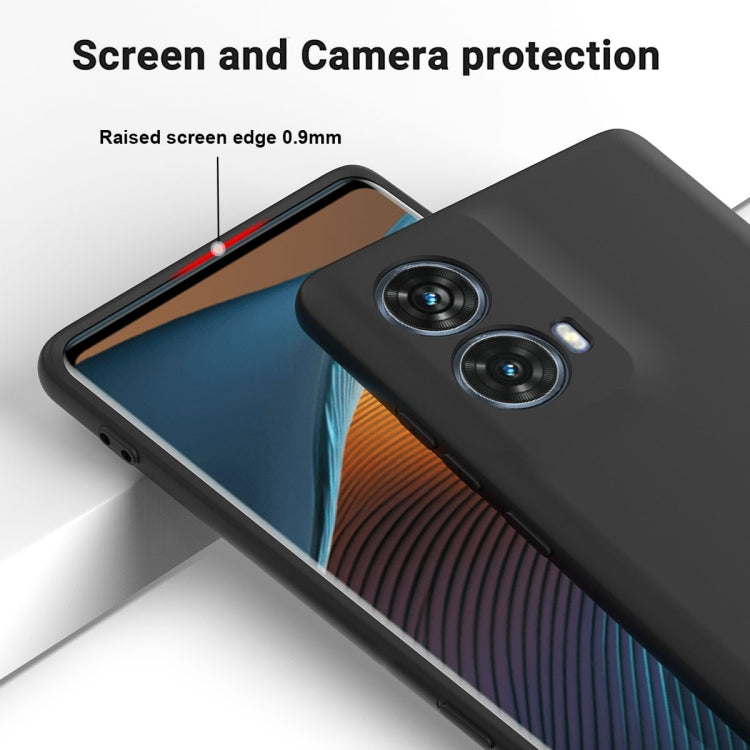 For Motorola Moto G85 Solid Color Liquid Silicone Dropproof Full Coverage Phone Case(Black)