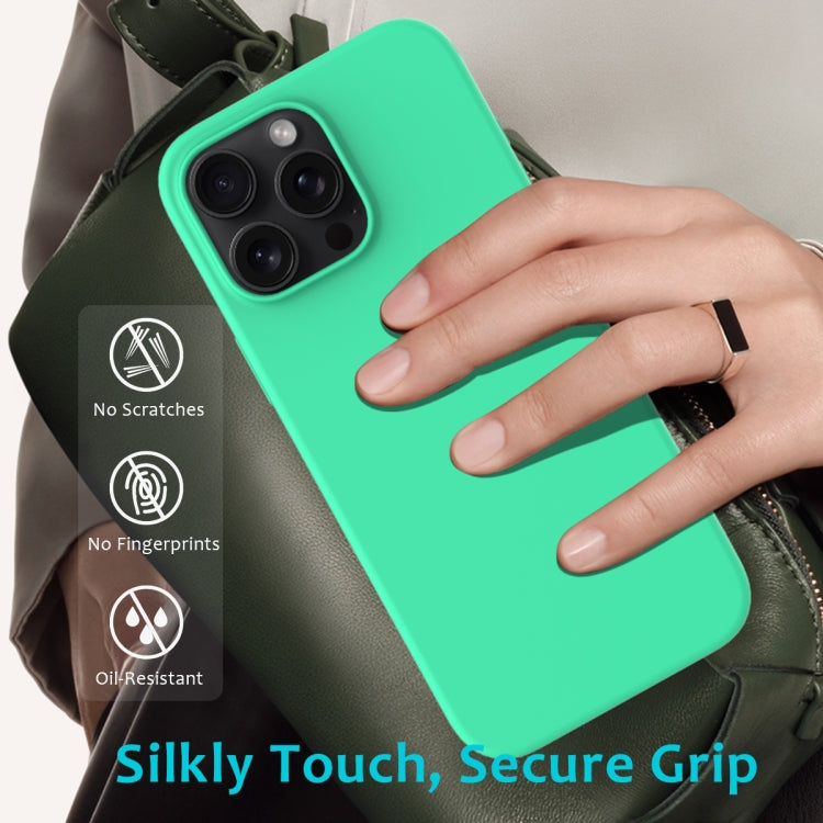 For iPhone 16 Pro Solid Color Silicone Phone Case(Green)