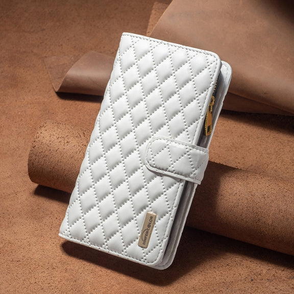 For iPhone 16 Pro Max Diamond Lattice Zipper Wallet Leather Flip Phone Case(White)