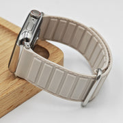 For Apple Watch Series 4 44mm Reverse Buckle Magnetic Silicone Watch Band(Silver Buckle Starlight)