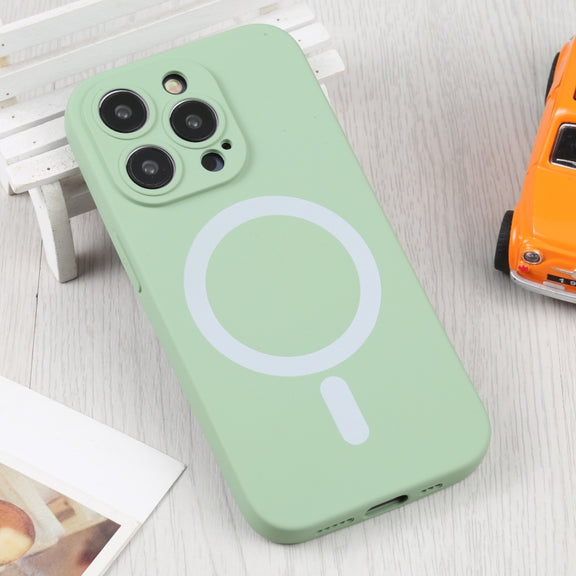 For iPhone 16 Pro Max Liquid Silicone Magsafe Phone Case(Green)