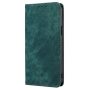 For Motorola Edge 5G 2024 RFID Anti-theft Brush Magnetic Leather Phone Case(Green)