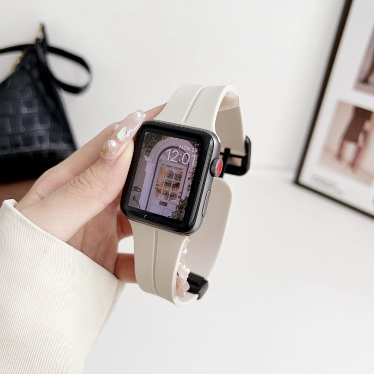 For Apple Watch Series 9 45mm Magnetic Square Buckle Silicone Watch Band(Starlight)