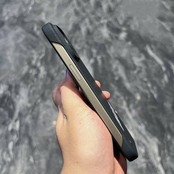 For iPhone 14 Pro Carbon Fiber Frameless Cooling Phone Case(Red)