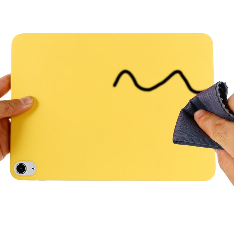 For iPad Air 13 2025 / 2024 Pure Color Liquid Silicone Shockproof Tablet Case(Yellow)