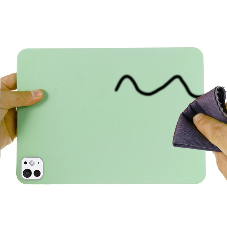 For iPad Pro 13 2024 Pure Color Liquid Silicone Shockproof Tablet Case(Green)