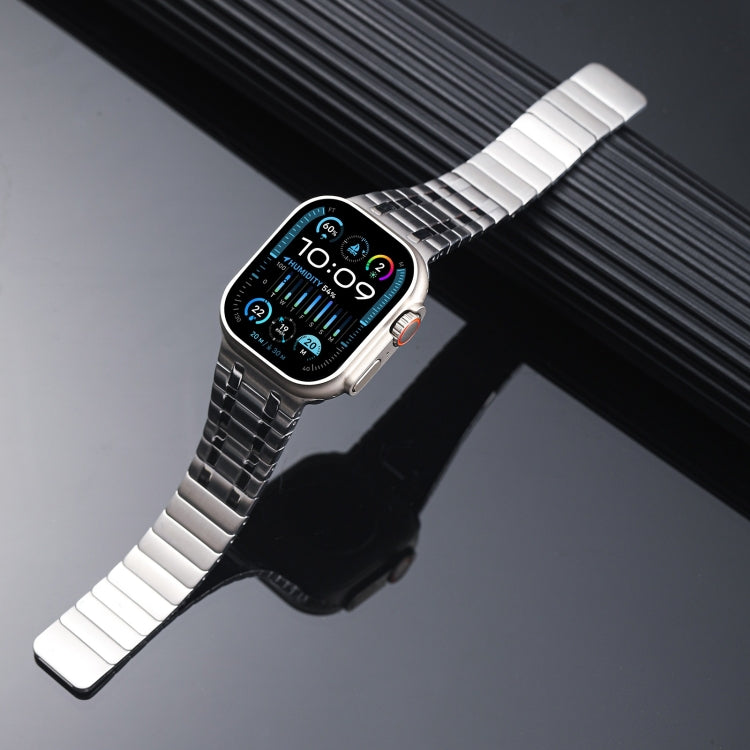 For Apple Watch Series 4 44mm Magnetic Stainless Steel Watch Band(Silver)