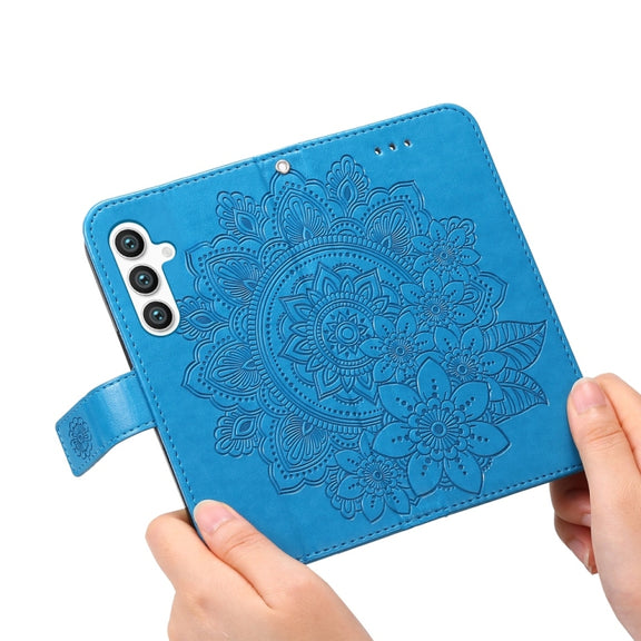 For Samsung Galaxy S25+ 5G Seven-petal Flowers Embossing Leather Phone Case(Blue)