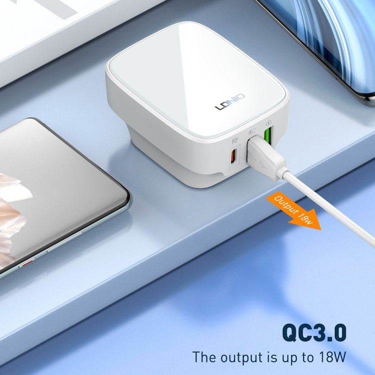 LDNIO Q334 32W Type-C + Dual USB Port Charger with 1m 8 Pin Data Cable, Plug Type:US Plug(Black)