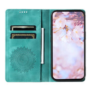 For Samsung Galaxy S25 5G Totem Embossed Magnetic Leather Phone Case(Green)