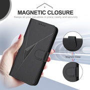 For Motorola Edge 5G 2024 Triangle Pattern Buckle Clasp Leather Phone Case(Black)