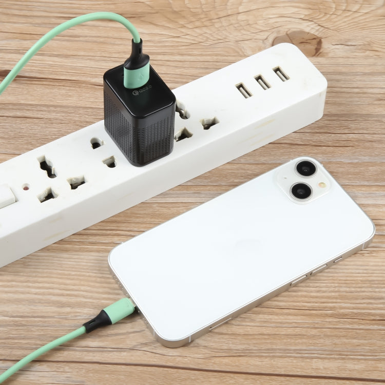 LZ-106A+C PD 20W USB-C/Type-C+QC 3.0 USB Ports Plaid Pattern Travel Charger, US Plug(Black)