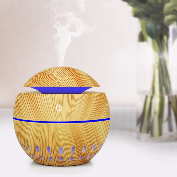 Wood Grain USB Hollowed-out Humidifier Seven Color Aromatherapy Lamp Automatic Alcohol Sprayer with Remote Control(Light Brown-2)