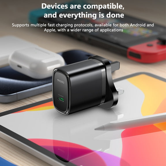Yesido YC76BL PD 20W USB-C / Type-C Port Quick Charger with Type-C to 8 Pin Cable, UK Plug (Black)