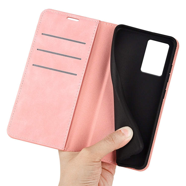 For Motorola Edge 5G 2024 Retro-skin Magnetic Suction Leather Phone Case(Pink)