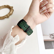 For Apple Watch 42mm / 41mm / 40mm / 38mm 7-Line Tri-Star Buckle Pull Up Leather Watch Band(Light Yellow White Thread)