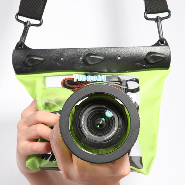 Tteoobl  20m Underwater Diving Camera Housing Case Pouch  Camera Water-resistant Dry Bag, Size: M(Green)