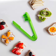Grape Slicer Convenient Household Blueberry Strawberry Slicer Kitchen Tools(Green)