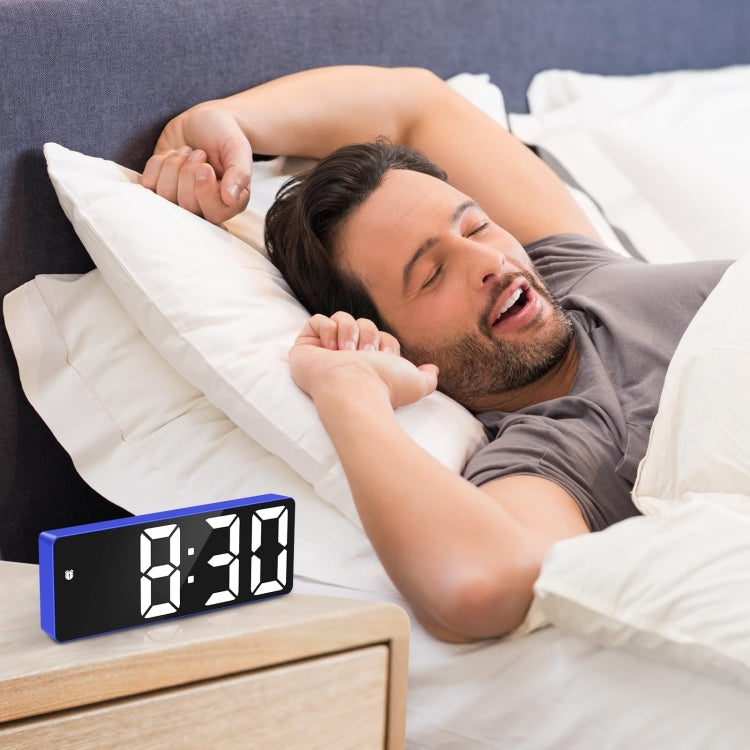 JX012 Multifunctional LED Electronic Clock Battery Plug-in Dual-purpose Bedside Alarm Clock(Green)