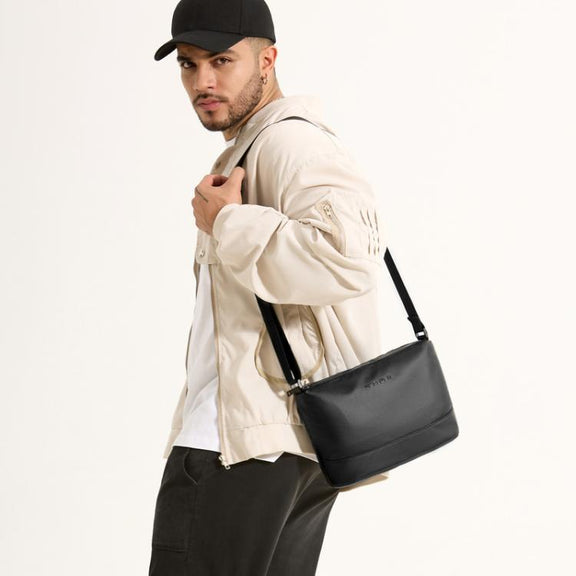 WEPOWER Simple Shoulder Bag For Men Light Casual Commuter Messenger Pack(Black)