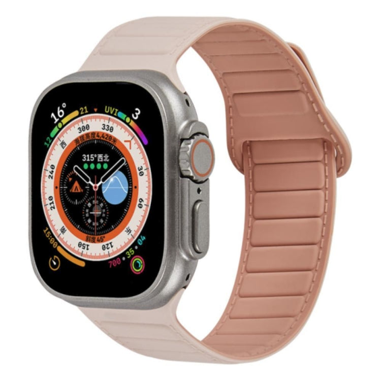 For Apple Watch 8 45mm  Loop Magnetic Silicone Watch Band(Pink)