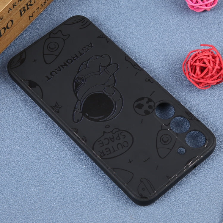 For Samsung Galaxy A22 4G Astronaut Pattern Silicone Straight Edge Phone Case(Flying Astronaut-Black)