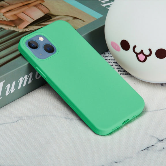 For iPhone 15 Solid Color Silicone Phone Case(Green)