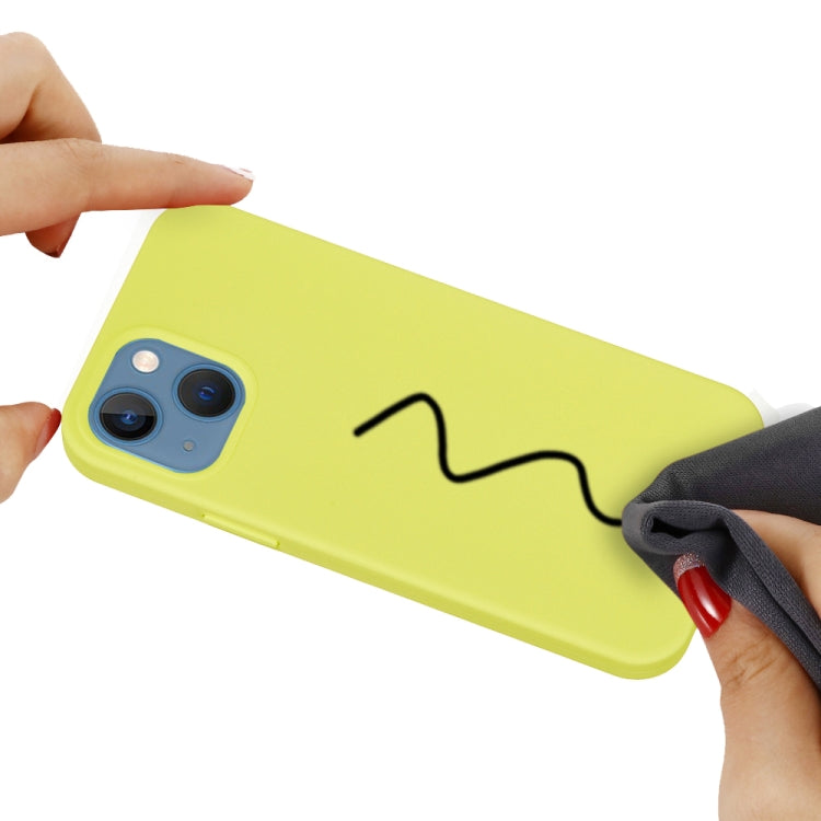 For iPhone 15 Solid Color Silicone Phone Case(Lemon Yellow)
