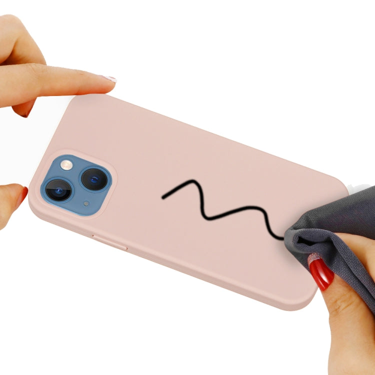 For iPhone 15 Solid Color Silicone Phone Case(Sand Pink)