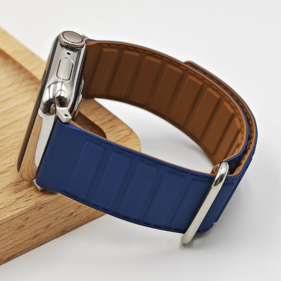 For Apple Watch 9 41mm Reverse Buckle Magnetic Silicone Watch Band(Silver Buckle Blue)